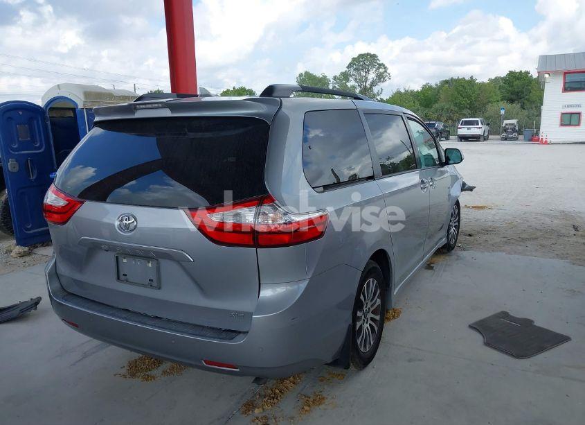 Photo 4 of 2018 Toyota Sienna XLE/XLE PREMIUM/LIMITED/LIMITED PREMIUM (VIN 5TDYZ3DC4JS941562)