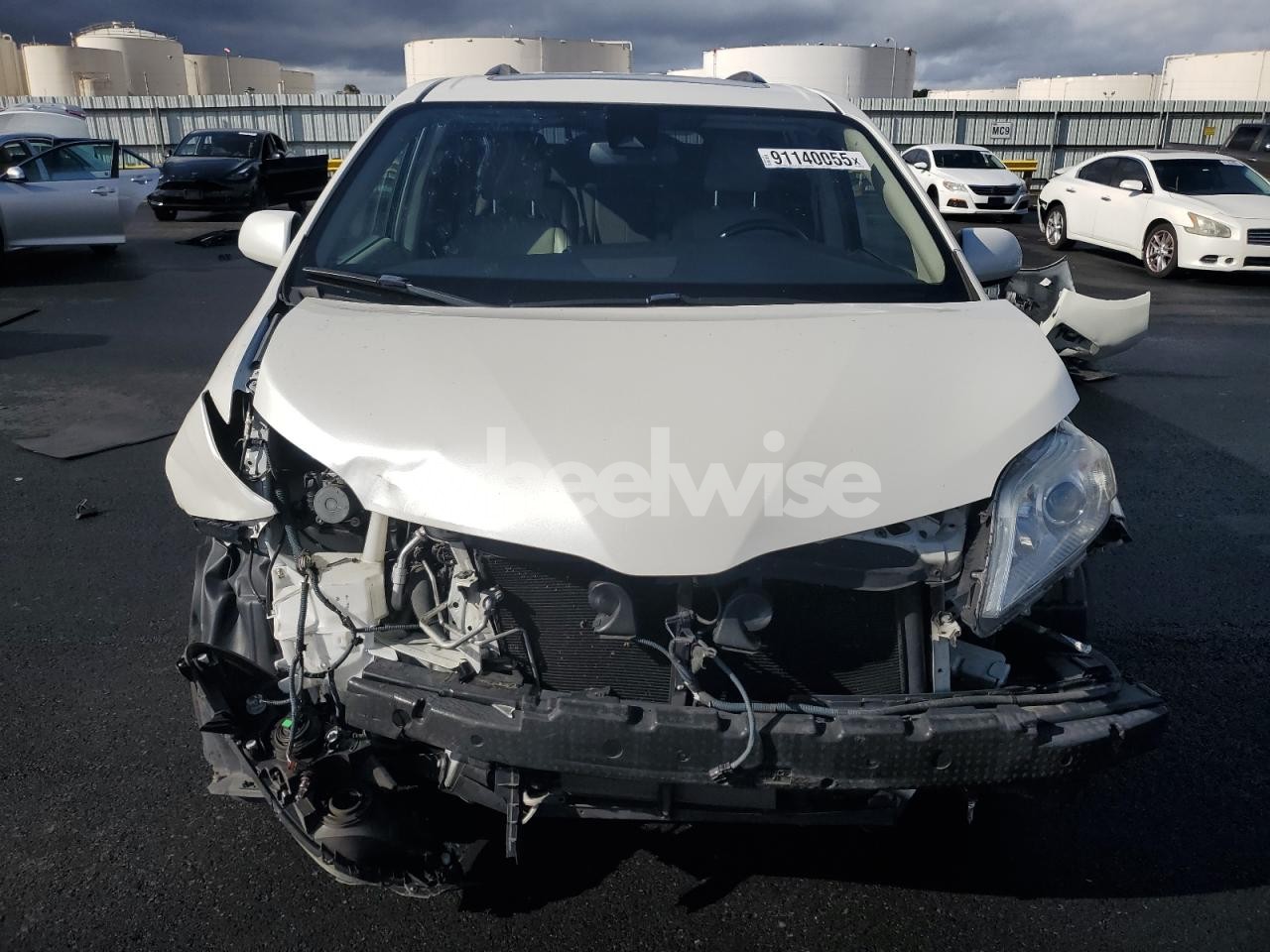 Photo 5 of 2018 TOYOTA SIENNA XLE (VIN 5TDYZ3DC4JS955395)