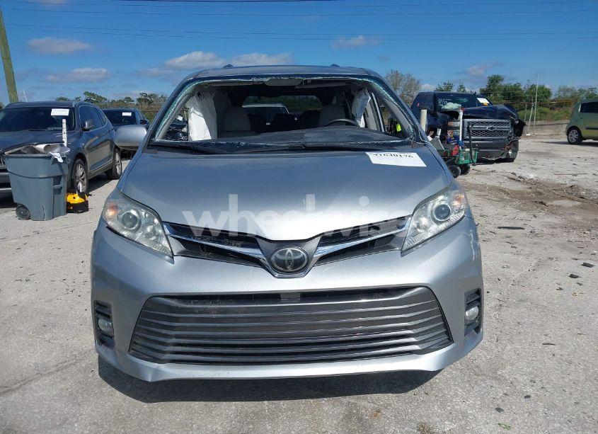 Photo 12 of 2019 Toyota Sienna XLE 8 PASSENGER (VIN 5TDYZ3DC4KS969752)