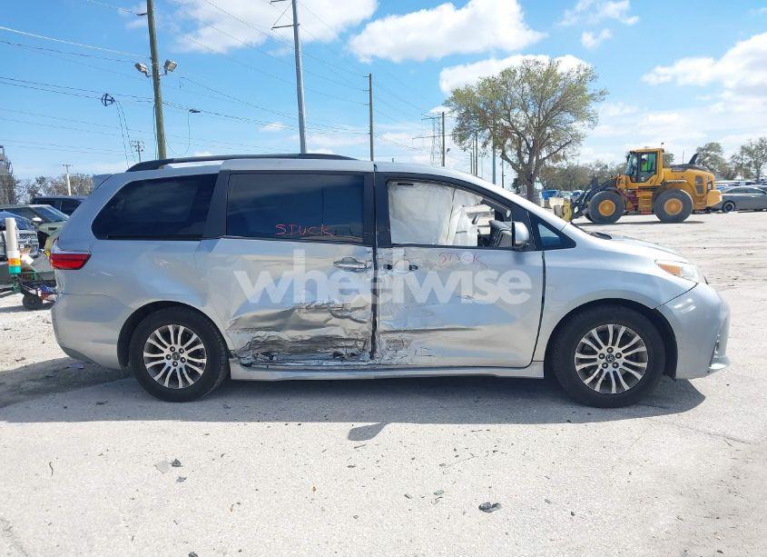 Photo 13 of 2019 Toyota Sienna XLE 8 PASSENGER (VIN 5TDYZ3DC4KS969752)