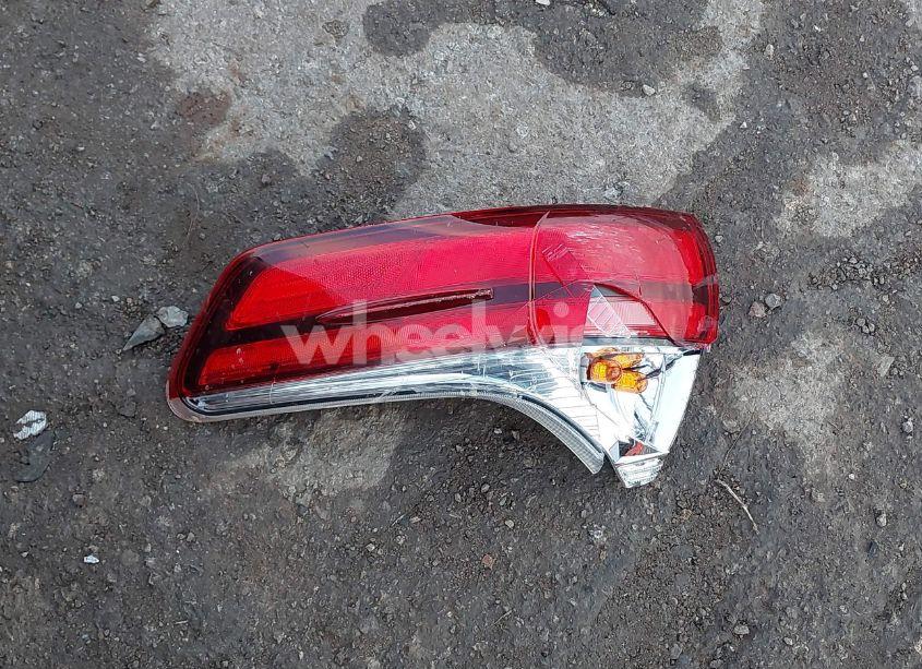 Photo 12 of 2019 Toyota Sienna XLE 8 PASSENGER (VIN 5TDYZ3DC4KS994036)