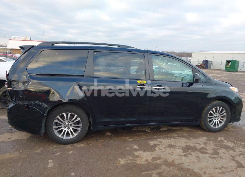 Photo 14 of 2019 Toyota Sienna XLE 8 PASSENGER (VIN 5TDYZ3DC4KS994036)
