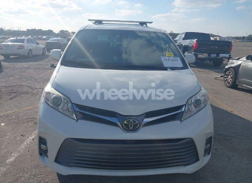 Photo 12 of 2020 Toyota Sienna XLE (VIN 5TDYZ3DC4LS082279)