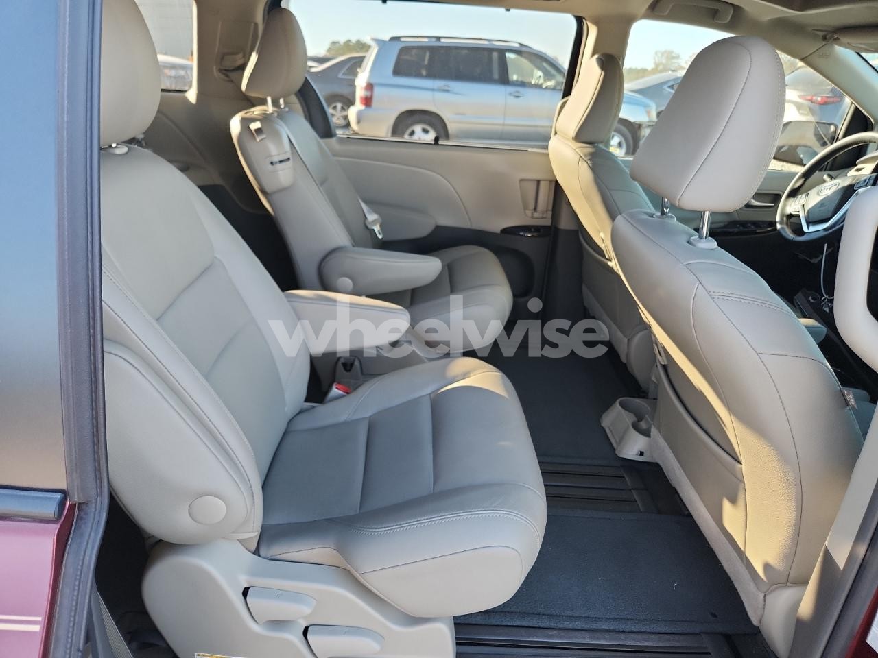Photo 11 of 2017 TOYOTA SIENNA XLE (VIN 5TDYZ3DC5HS802020)