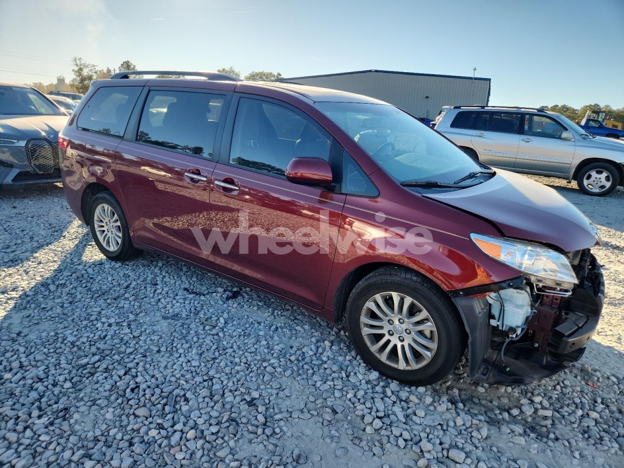 Photo 4 of 2017 TOYOTA SIENNA XLE (VIN 5TDYZ3DC5HS802020)