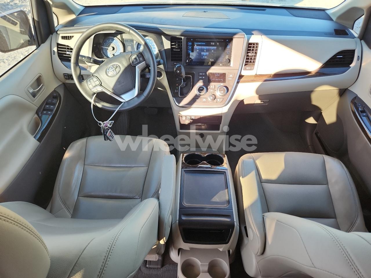Photo 8 of 2017 TOYOTA SIENNA XLE (VIN 5TDYZ3DC5HS802020)
