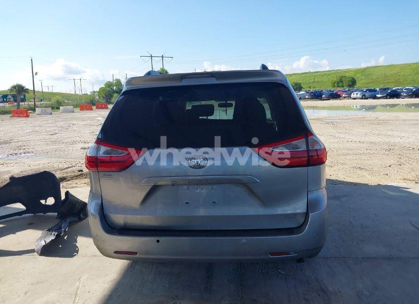 Photo 17 of 2017 Toyota Sienna XLE 8 PASSENGER (VIN 5TDYZ3DC5HS803314)