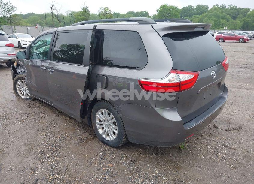 Photo 3 of 2017 Toyota Sienna XLE 8 PASSENGER (VIN 5TDYZ3DC5HS817875)