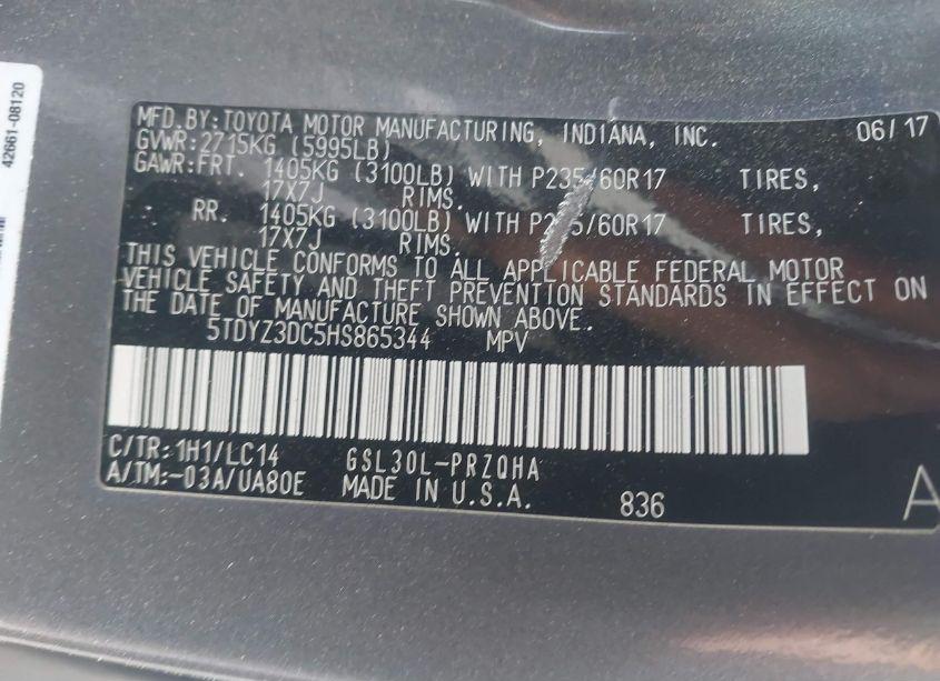 Photo 9 of 2017 Toyota Sienna XLE 8 PASSENGER (VIN 5TDYZ3DC5HS865344)