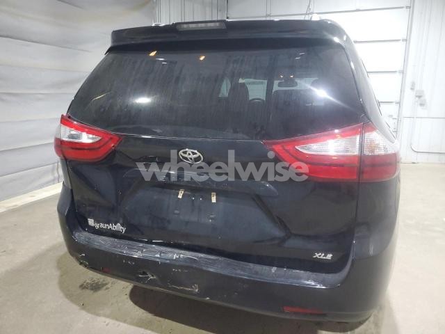 Photo 8 of 2018 TOYOTA SIENNA XLE (VIN 5TDYZ3DC5JS906920)