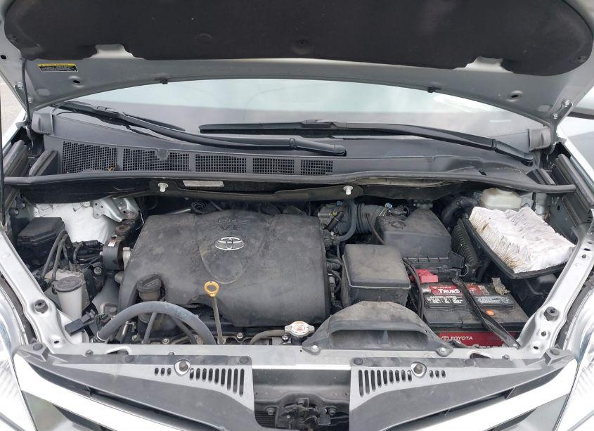 Photo 10 of 2020 Toyota Sienna XLE (VIN 5TDYZ3DC5LS049176)