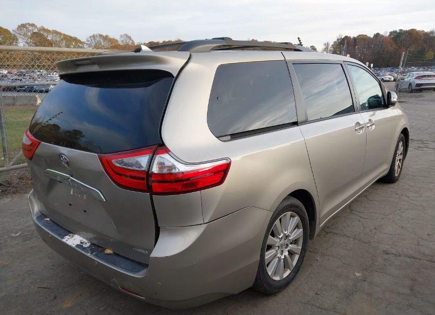 Photo 4 of 2017 Toyota Sienna LIMITED PREMIUM 7 PASSENGER (VIN 5TDYZ3DC6HS768749)