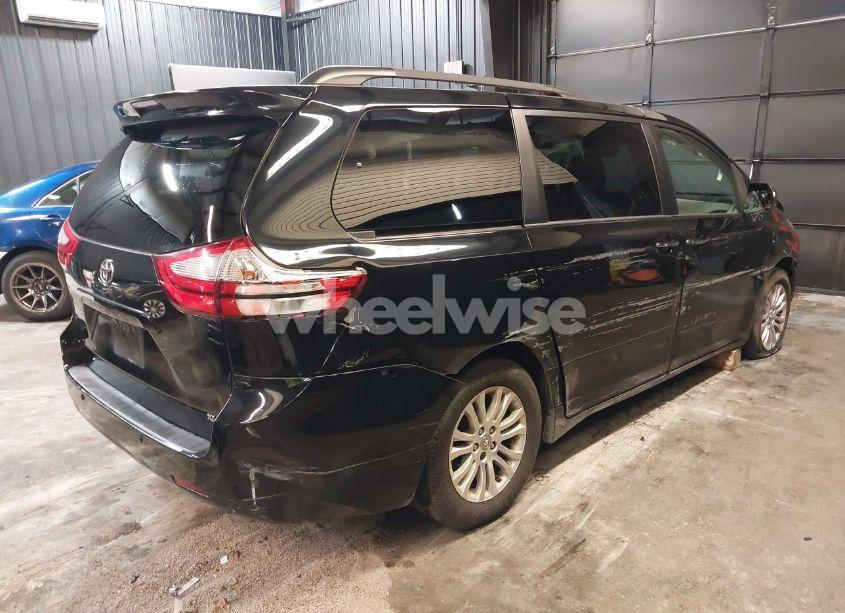 Photo 4 of 2017 Toyota Sienna XLE PREMIUM 8 PASSENGER (VIN 5TDYZ3DC6HS773305)