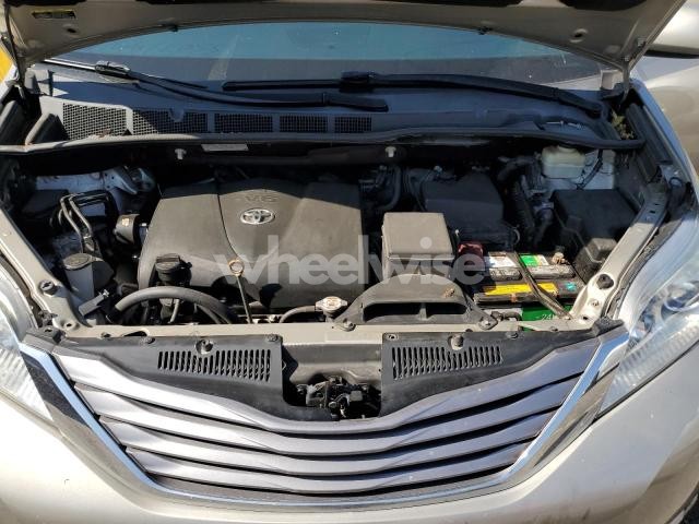 Photo 7 of 2017 TOYOTA SIENNA XLE (VIN 5TDYZ3DC6HS868902)