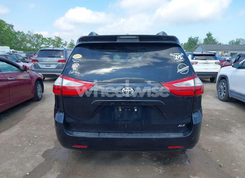 Photo 17 of 2017 Toyota Sienna XLE PREMIUM 8 PASSENGER (VIN 5TDYZ3DC6HS875509)