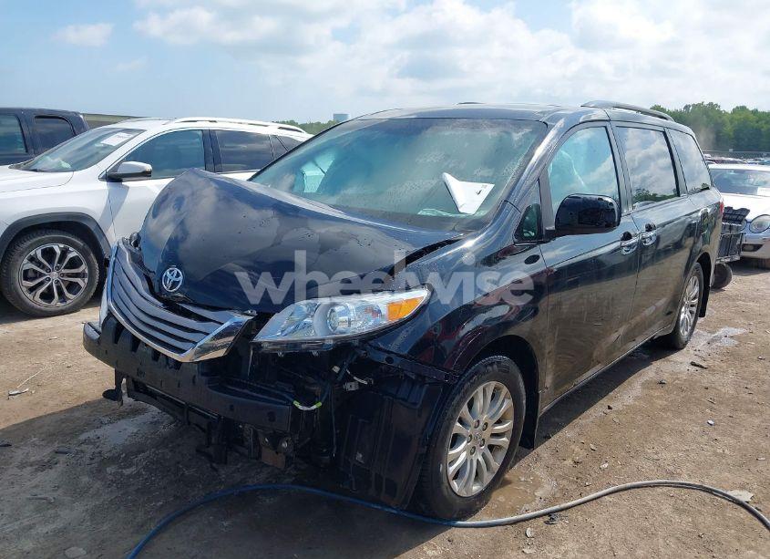 Photo 2 of 2017 Toyota Sienna XLE PREMIUM 8 PASSENGER (VIN 5TDYZ3DC6HS875509)