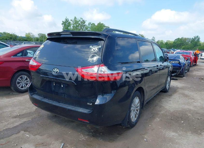 Photo 4 of 2017 Toyota Sienna XLE PREMIUM 8 PASSENGER (VIN 5TDYZ3DC6HS875509)