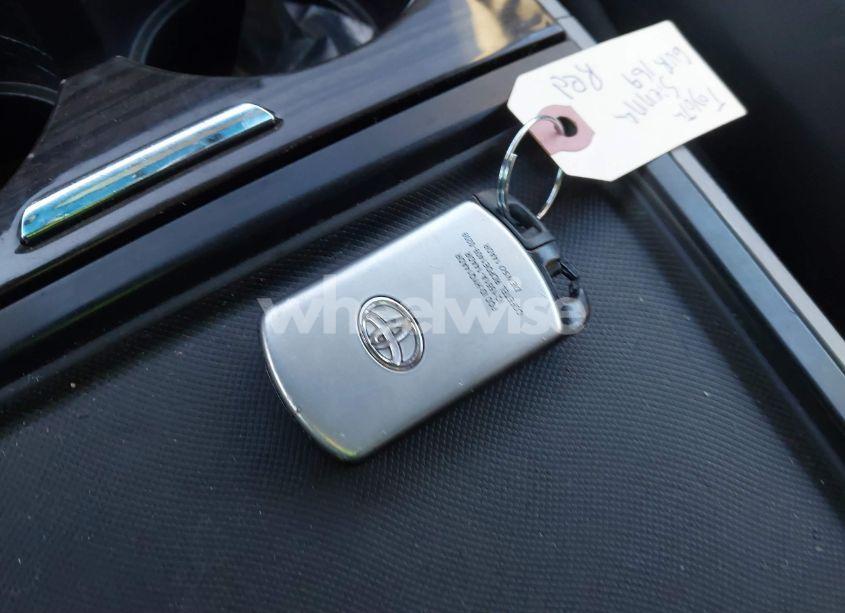 Photo 11 of 2017 Toyota Sienna XLE 8 PASSENGER (VIN 5TDYZ3DC6HS878474)