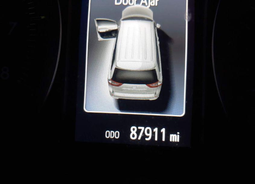 Photo 14 of 2018 Toyota Sienna XLE/XLE PREMIUM/LIMITED/LIMITED PREMIUM (VIN 5TDYZ3DC6JS930059)