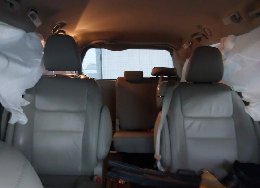 Photo 8 of 2018 Toyota Sienna XLE/XLE PREMIUM/LIMITED/LIMITED PREMIUM (VIN 5TDYZ3DC6JS930059)