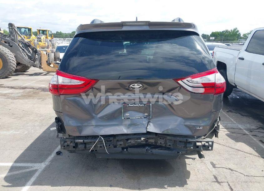 Photo 17 of 2018 Toyota Sienna XLE PREMIUM 8 PASSENGER (VIN 5TDYZ3DC6JS939876)