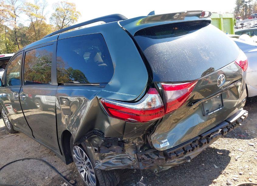 Photo 18 of 2020 Toyota Sienna XLE (VIN 5TDYZ3DC6LS045766)