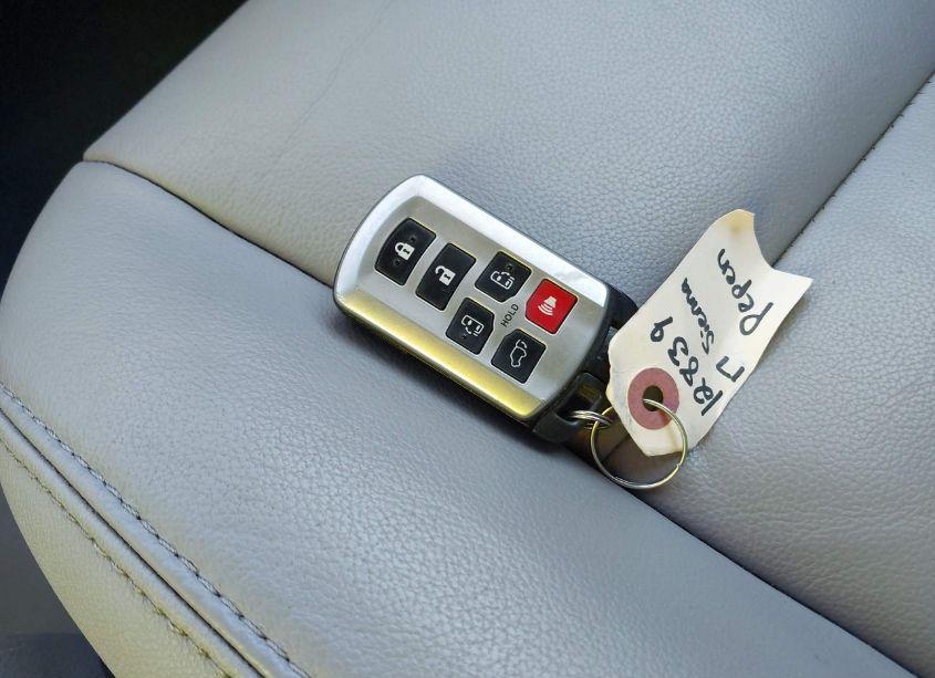 Photo 11 of 2017 Toyota Sienna XLE 8 PASSENGER (VIN 5TDYZ3DC7HS892965)