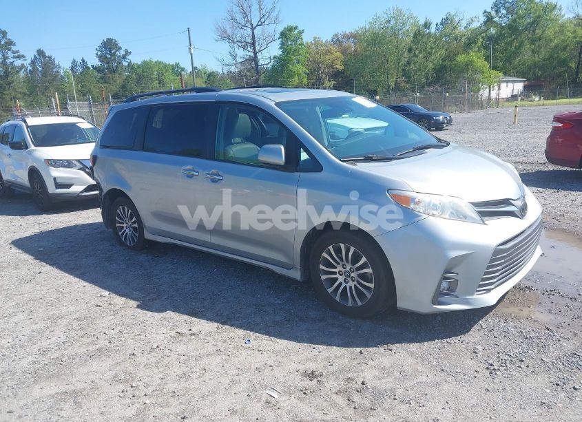 2019 Toyota Sienna XLE 8 PASSENGER (VIN 5TDYZ3DC7KS006280) main photo