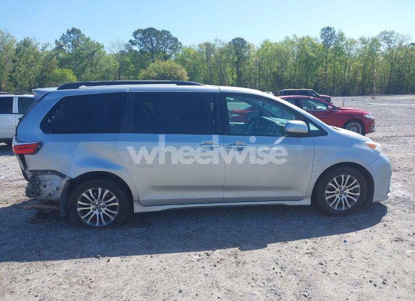 Photo 13 of 2019 Toyota Sienna XLE 8 PASSENGER (VIN 5TDYZ3DC7KS006280)