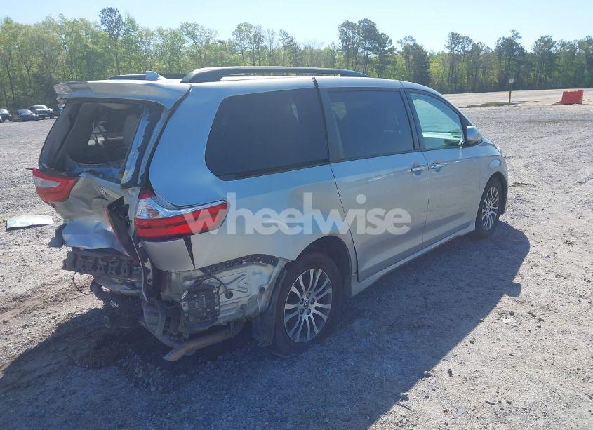 Photo 4 of 2019 Toyota Sienna XLE 8 PASSENGER (VIN 5TDYZ3DC7KS006280)