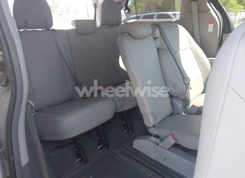 Photo 8 of 2019 Toyota Sienna XLE 8 PASSENGER (VIN 5TDYZ3DC7KS006280)