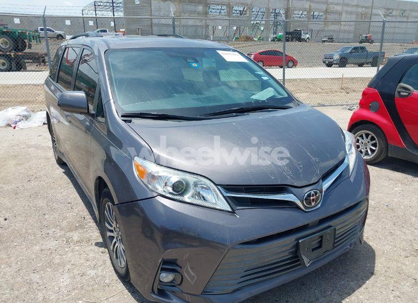 Photo 6 of 2019 Toyota Sienna XLE/XLE PREMIUM/LIMITED/LIMITED PREMIUM (VIN 5TDYZ3DC7KS975576)