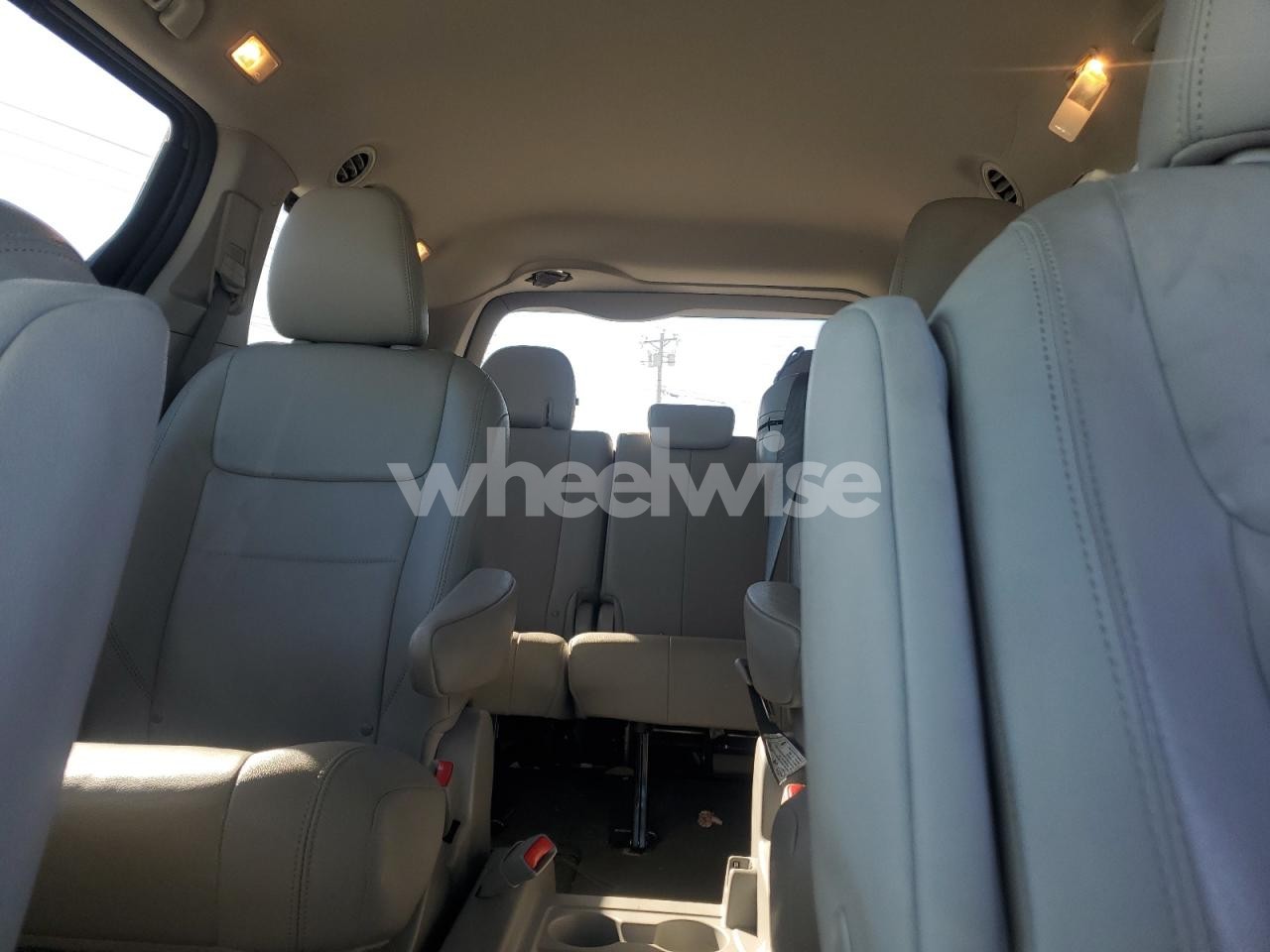 Photo 10 of 2020 TOYOTA SIENNA XLE (VIN 5TDYZ3DC7LS073365)
