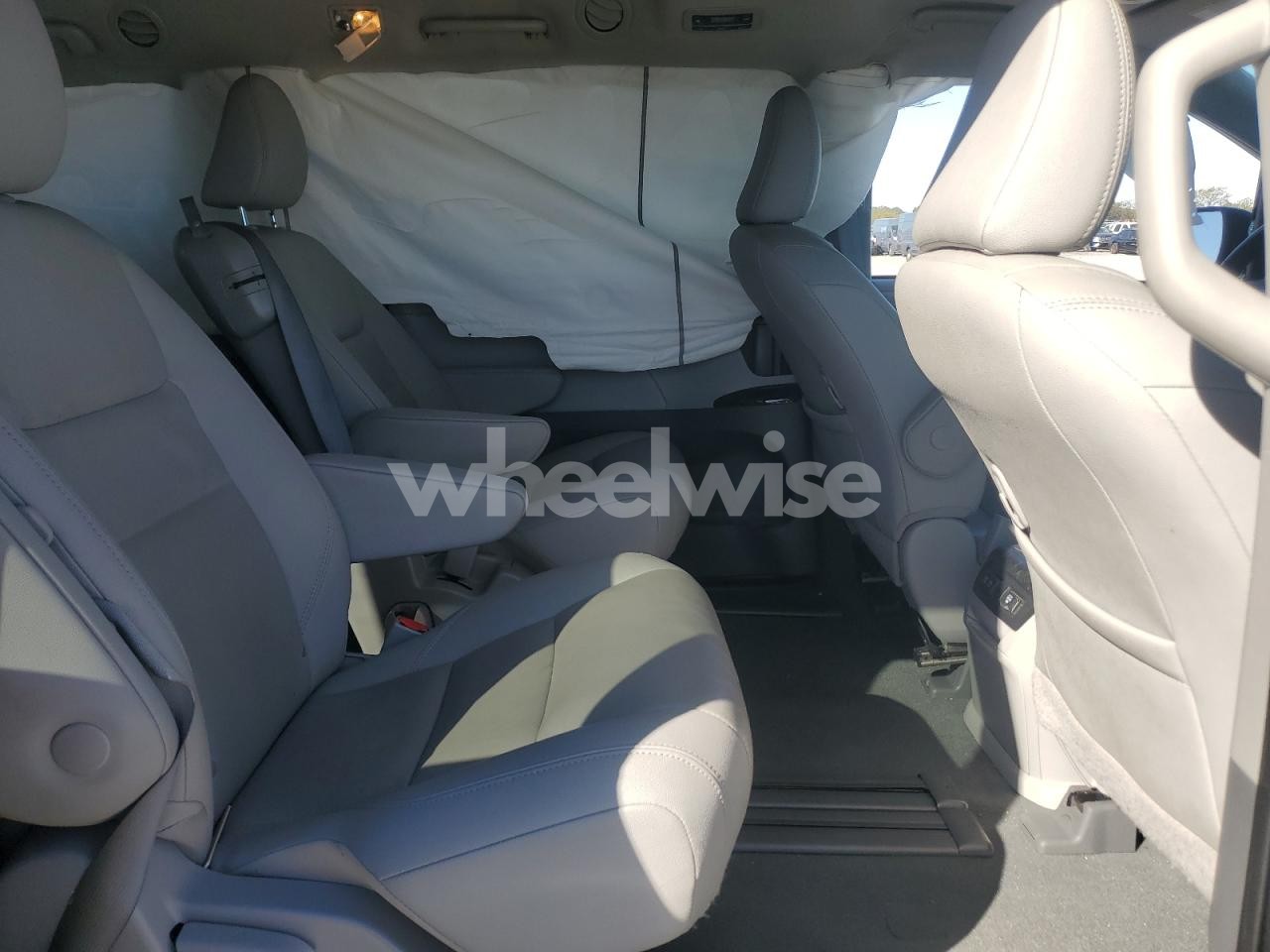 Photo 11 of 2020 TOYOTA SIENNA XLE (VIN 5TDYZ3DC7LS073365)