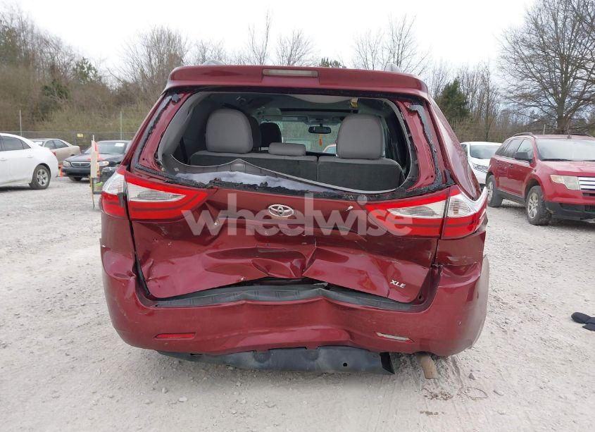 Photo 16 of 2017 Toyota Sienna XLE 8 PASSENGER (VIN 5TDYZ3DC8HS809608)