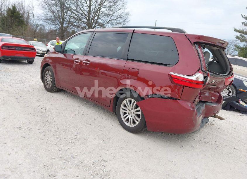 Photo 3 of 2017 Toyota Sienna XLE 8 PASSENGER (VIN 5TDYZ3DC8HS809608)