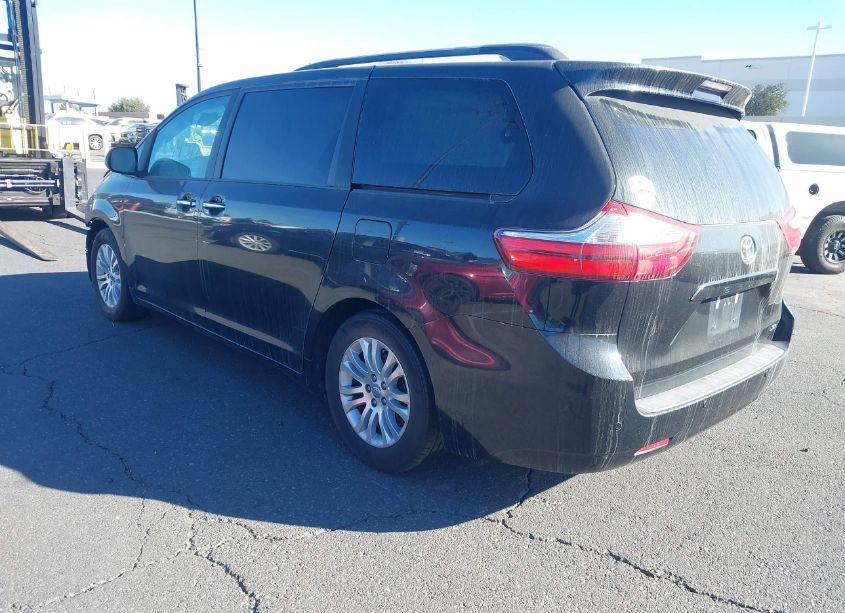 Photo 3 of 2017 Toyota Sienna XLE 8 PASSENGER (VIN 5TDYZ3DC8HS844892)