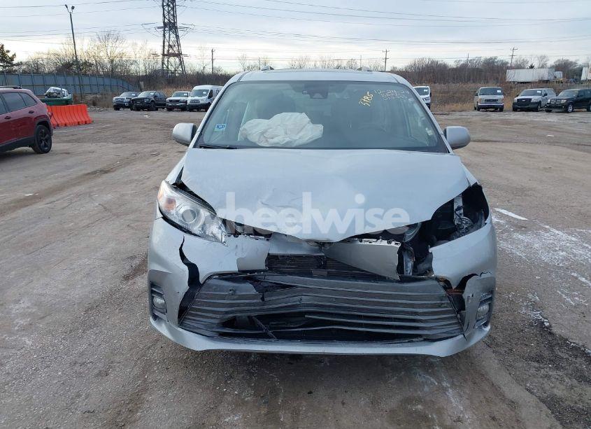 Photo 12 of 2019 Toyota Sienna XLE 8 PASSENGER (VIN 5TDYZ3DC8KS012251)