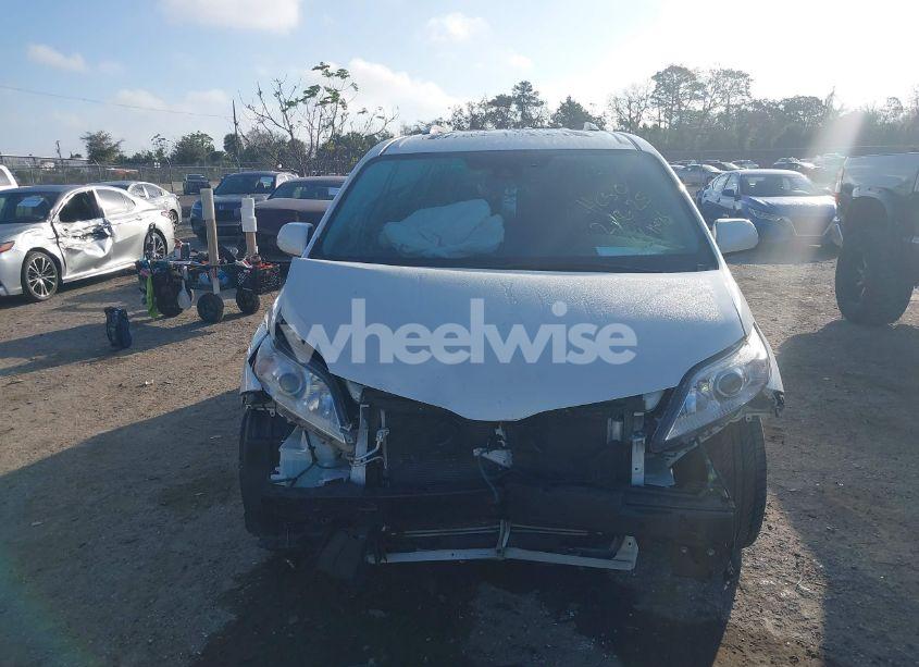 Photo 12 of 2020 Toyota Sienna XLE (VIN 5TDYZ3DC8LS026250)