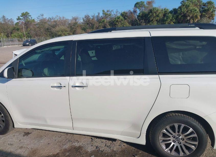 Photo 14 of 2020 Toyota Sienna XLE (VIN 5TDYZ3DC8LS026250)