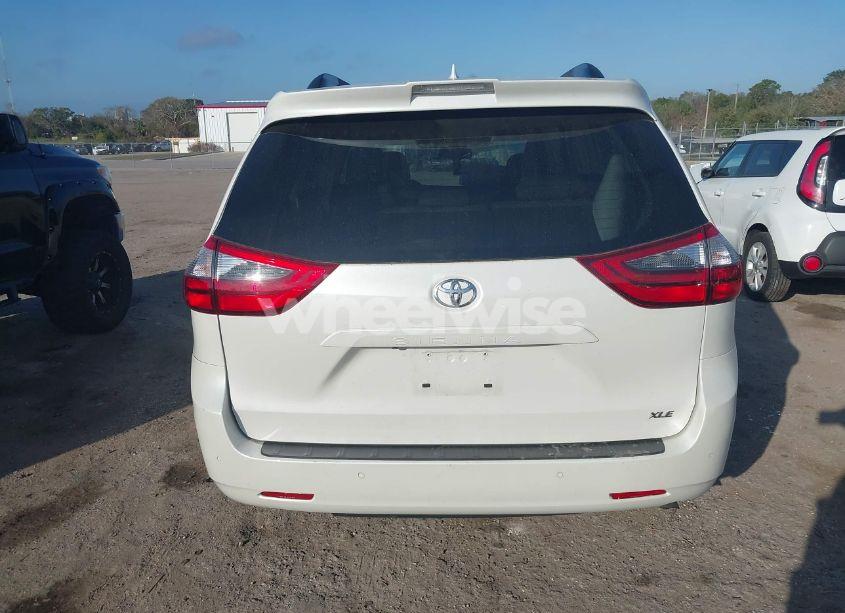 Photo 16 of 2020 Toyota Sienna XLE (VIN 5TDYZ3DC8LS026250)