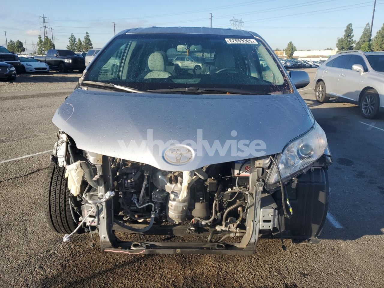 Photo 5 of 2017 TOYOTA SIENNA XLE (VIN 5TDYZ3DC9HS808208)