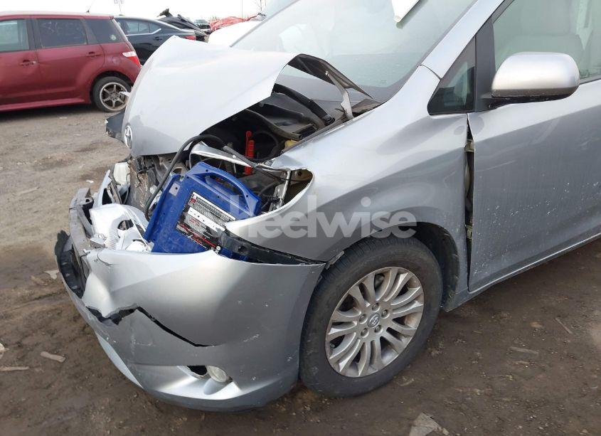 Photo 17 of 2017 Toyota Sienna XLE/LIMITED (VIN 5TDYZ3DC9HS870630)