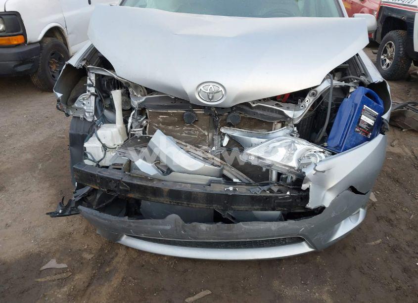 Photo 6 of 2017 Toyota Sienna XLE/LIMITED (VIN 5TDYZ3DC9HS870630)