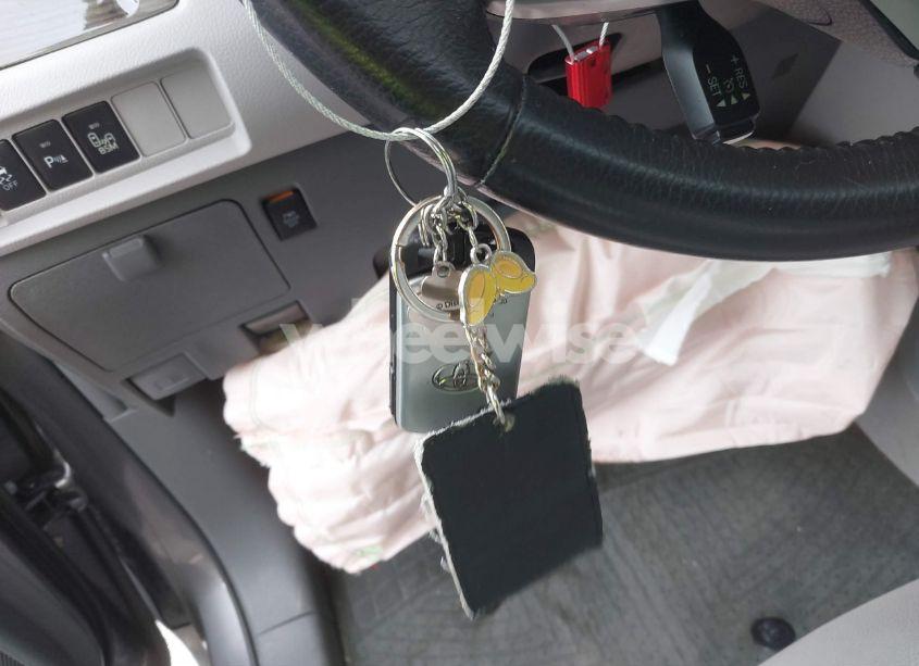 Photo 11 of 2017 Toyota Sienna XLE/LIMITED (VIN 5TDYZ3DC9HS875536)