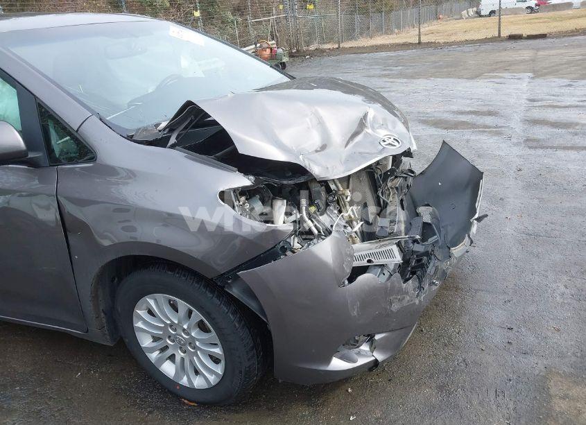 Photo 17 of 2017 Toyota Sienna XLE/LIMITED (VIN 5TDYZ3DC9HS875536)