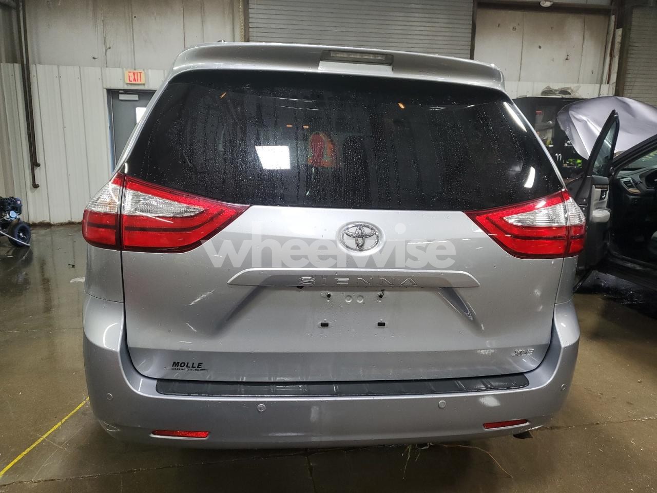 Photo 6 of 2017 TOYOTA SIENNA XLE (VIN 5TDYZ3DC9HS881966)