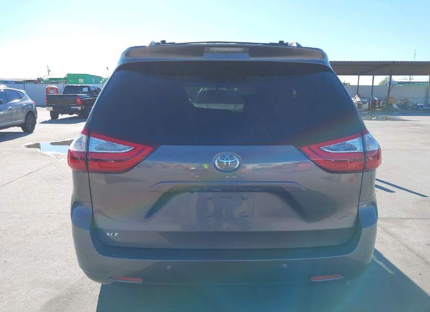 Photo 17 of 2017 Toyota Sienna XLE/LIMITED (VIN 5TDYZ3DC9HS886455)