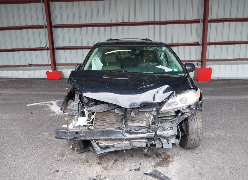 Photo 13 of 2019 Toyota Sienna XLE 8 PASSENGER (VIN 5TDYZ3DC9KS992654)