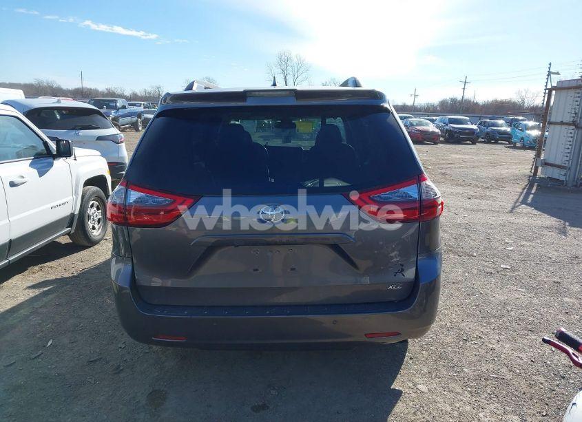 Photo 17 of 2020 Toyota Sienna XLE (VIN 5TDYZ3DC9LS049133)